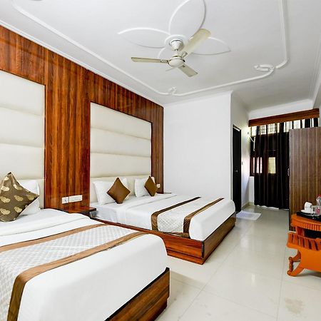 Airport Hotel Kiara - New Delhi Airport Buitenkant foto