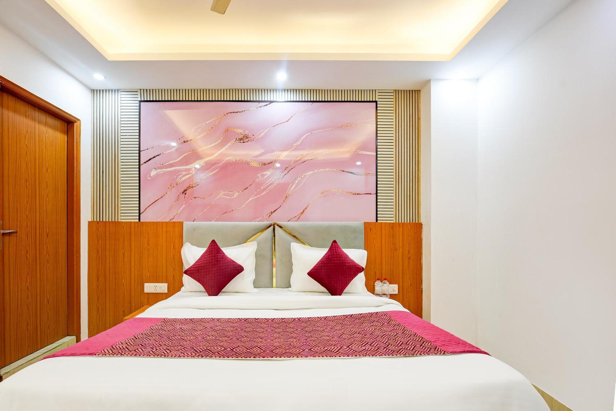 Airport Hotel Kiara - New Delhi Airport Buitenkant foto