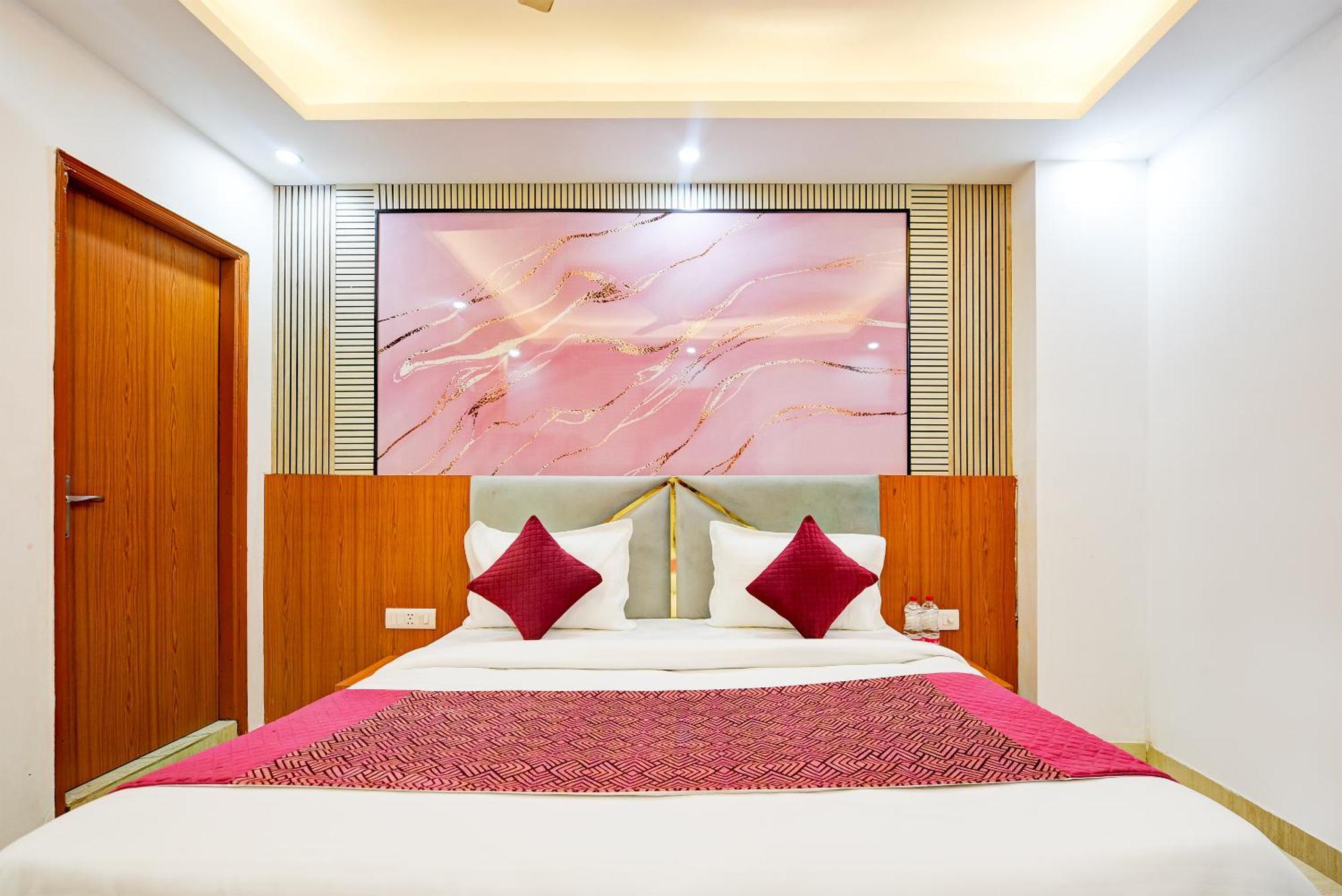 Airport Hotel Kiara - New Delhi Airport Buitenkant foto