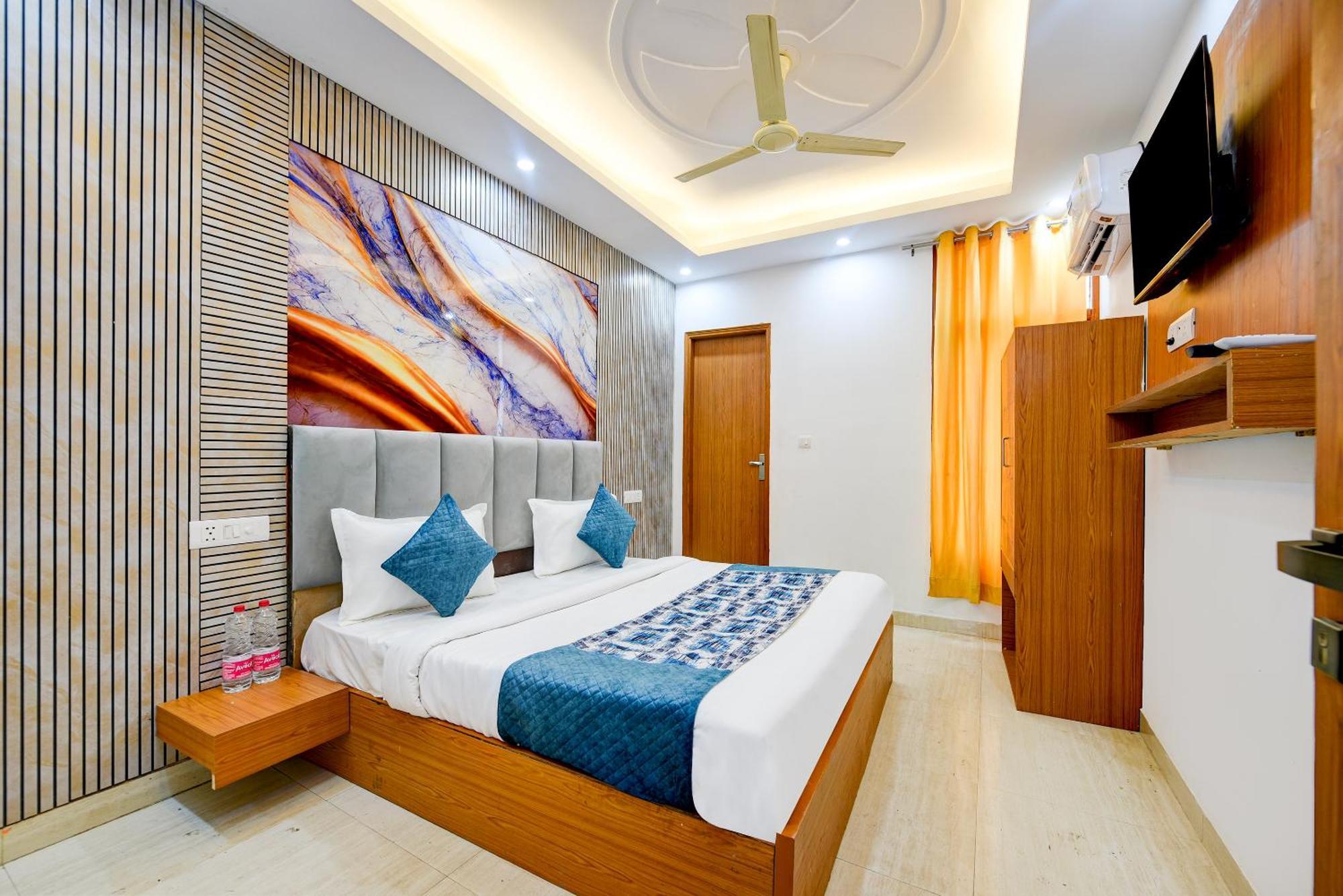 Airport Hotel Kiara - New Delhi Airport Buitenkant foto