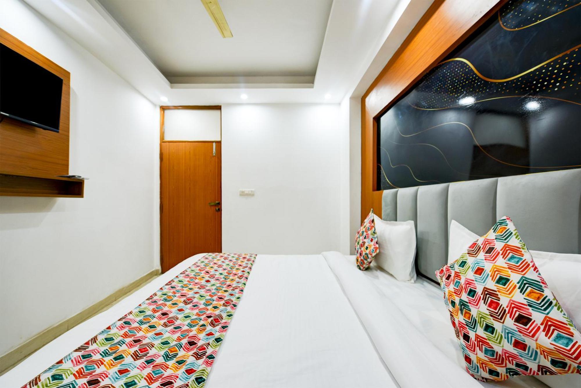 Airport Hotel Kiara - New Delhi Airport Buitenkant foto