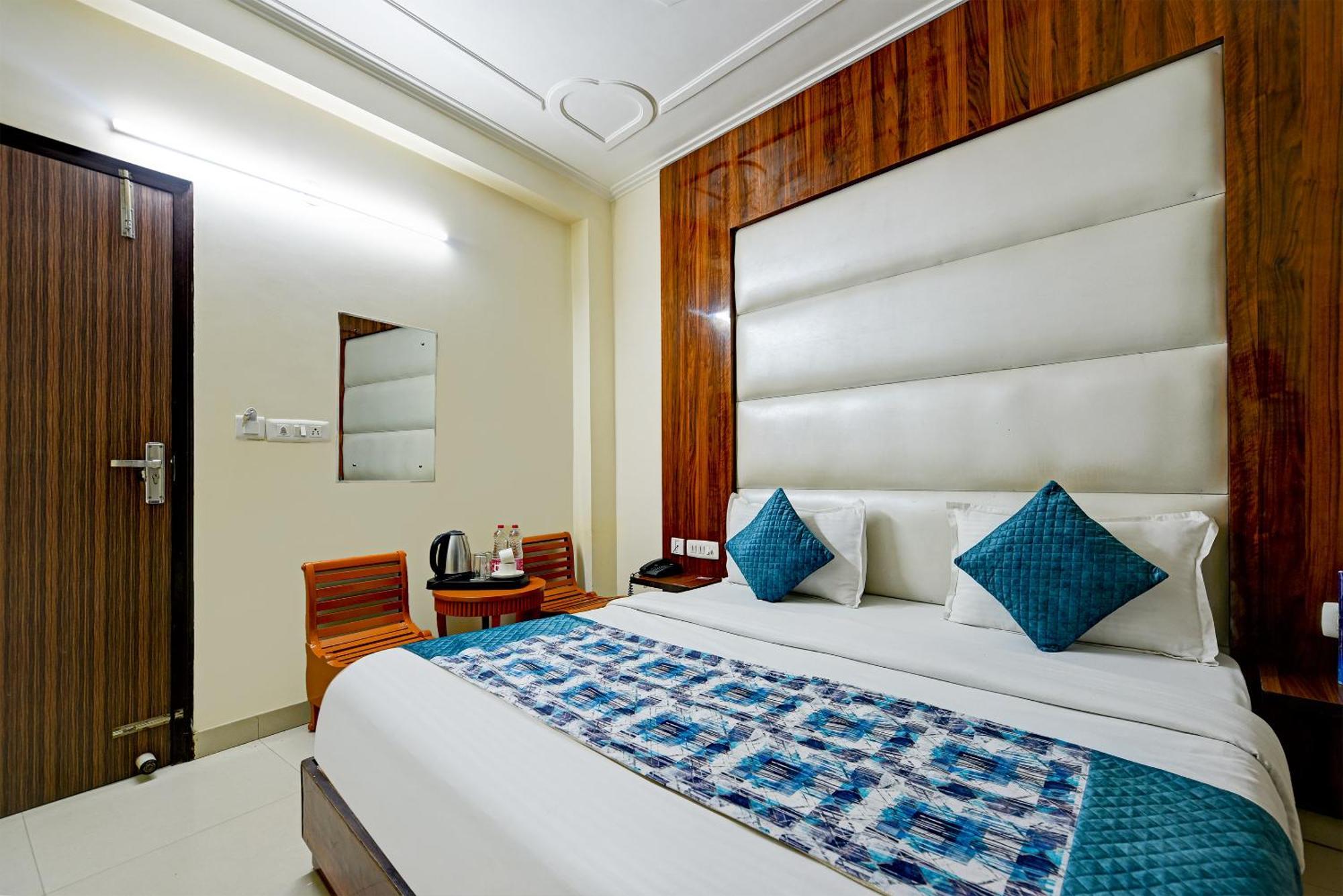 Airport Hotel Kiara - New Delhi Airport Buitenkant foto