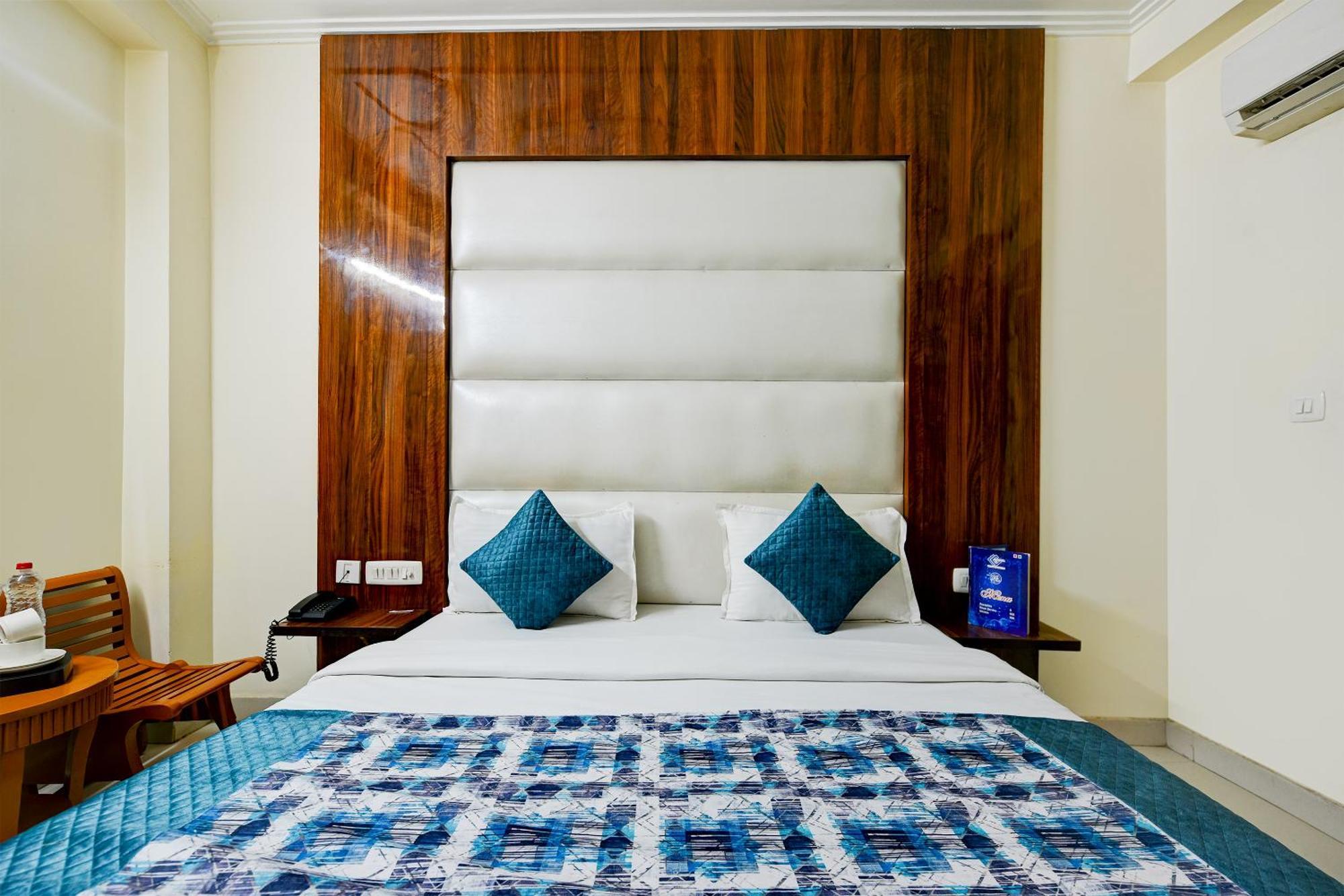 Airport Hotel Kiara - New Delhi Airport Buitenkant foto
